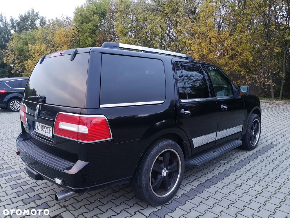 Lincoln Navigator 5.4 4x4 - 7