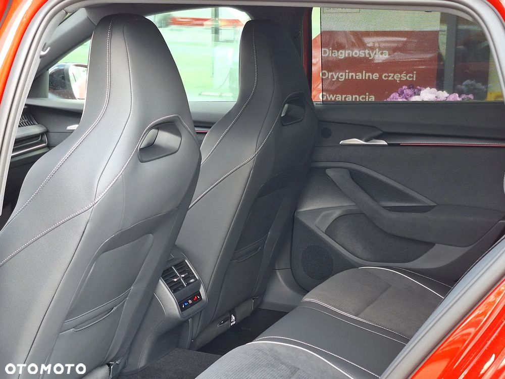 Skoda Superb 2.0 TDI SCR 4x4 Sportline DSG - 27