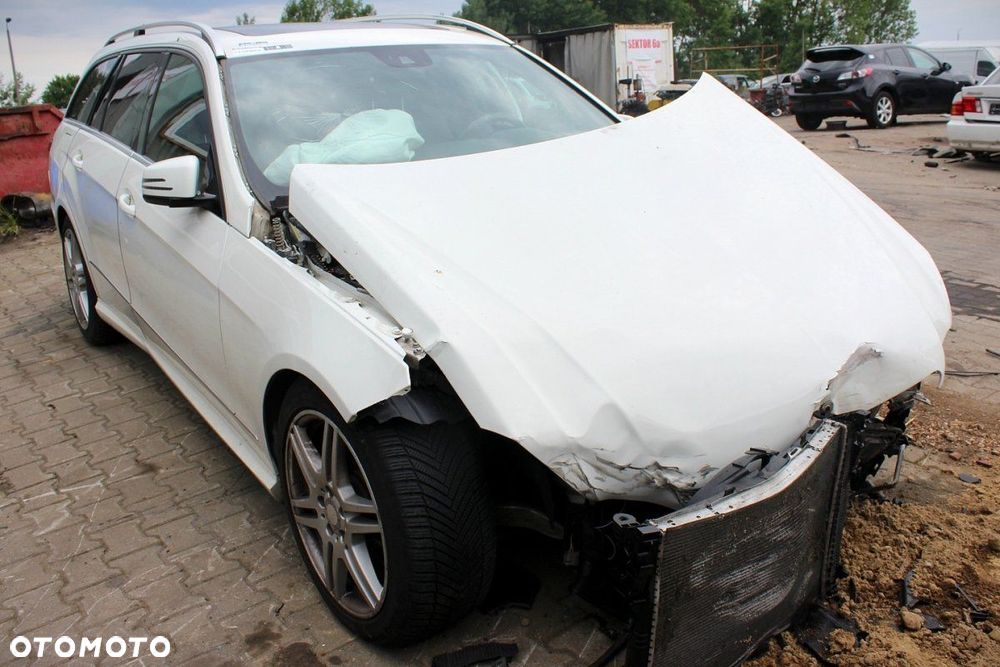 Mercedes E-klasa E350 W212 3.0CDI Kombi 4MATIC (MASKA, ZDERZAK, LAMPA, BŁOTNIK, DRZWI, SZYBA, FOTEL) - 7