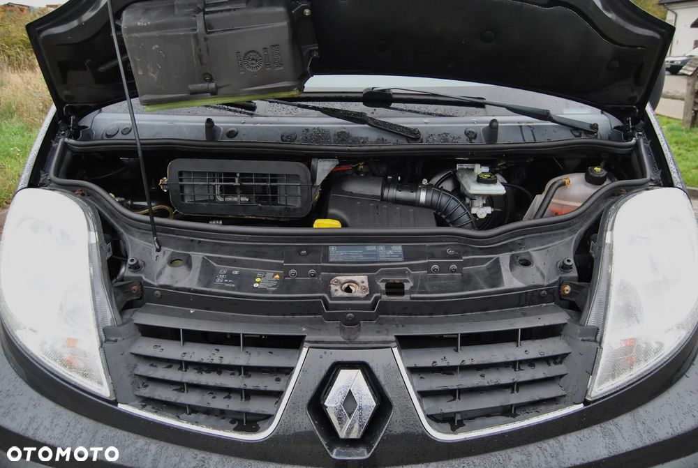 Renault Trafic - 10