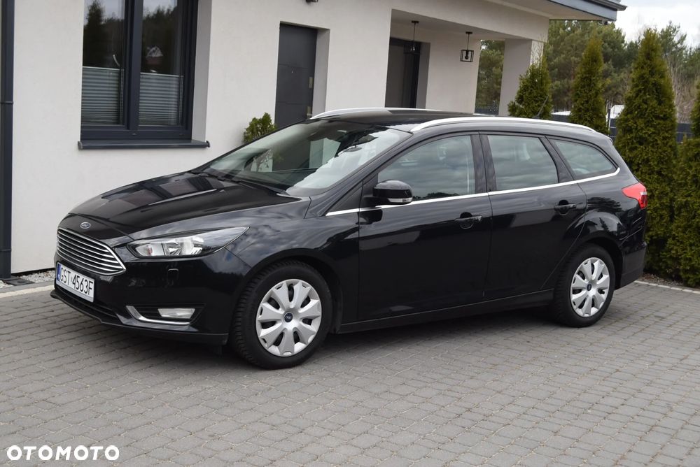 Ford Focus 1.0 EcoBoost Titanium - 3