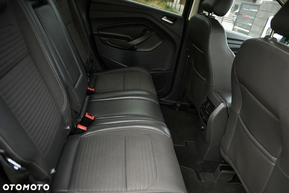 Ford Kuga 2.0 TDCi 4x4 Titanium - 26