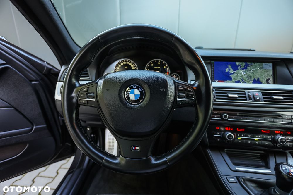 BMW Seria 5 520d Blue Performance - 28