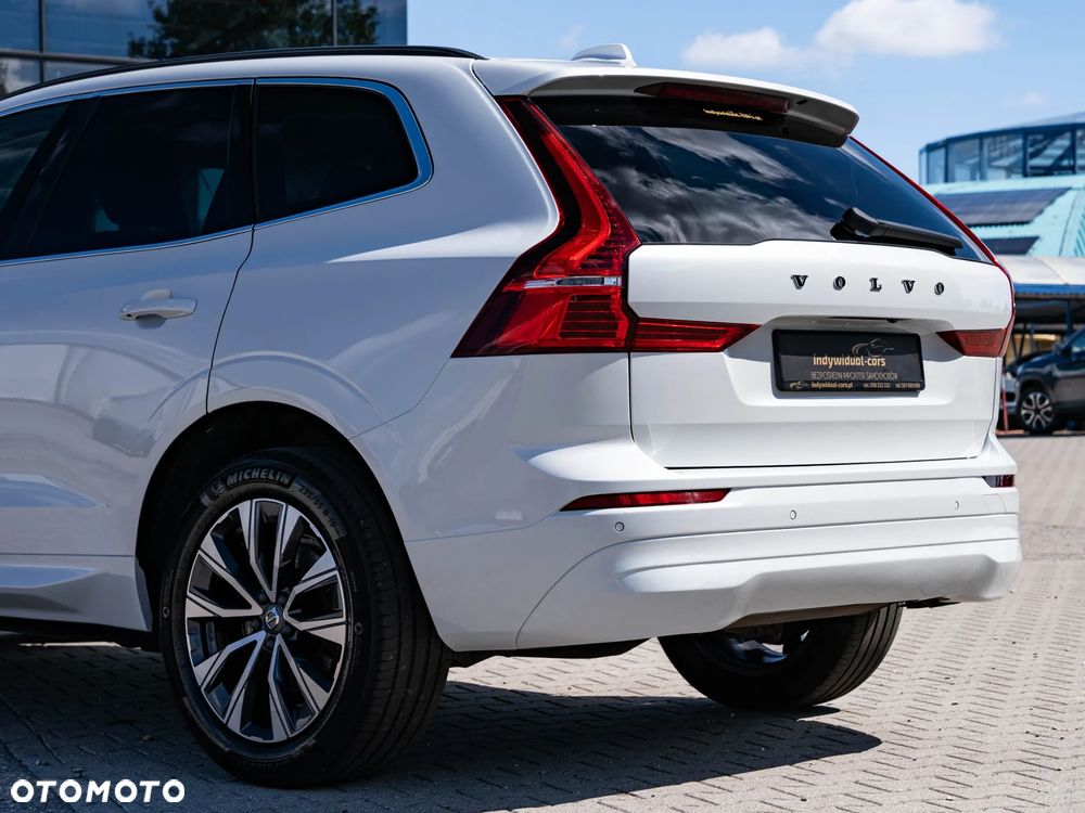 Volvo XC 60 B4 D Geartronic Momentum Pro - 11