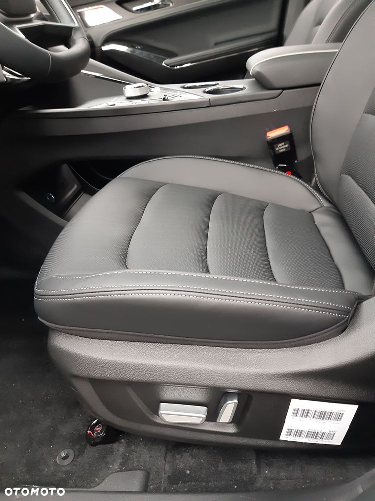 JAC JS8 PRO 7os - 25