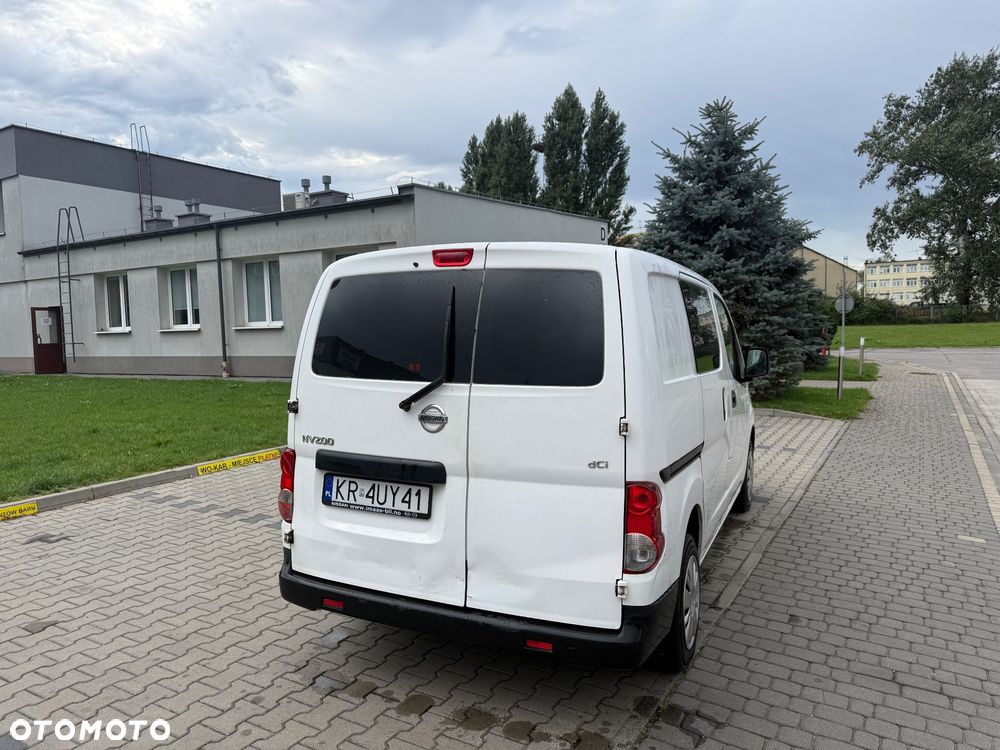 Nissan NV200 - 10