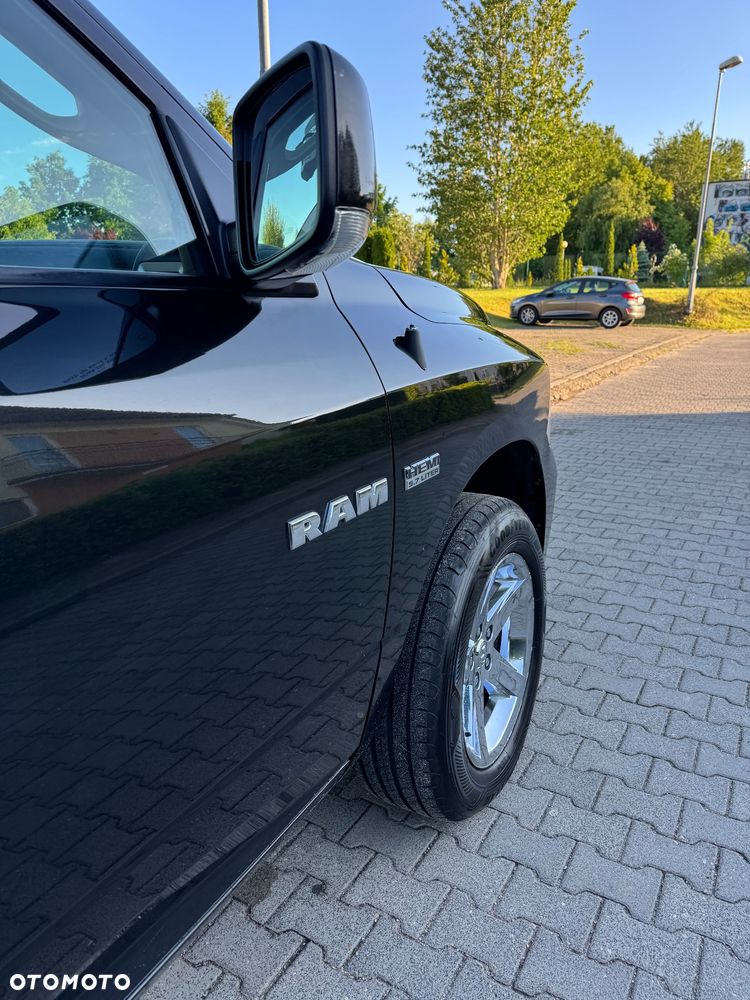 Dodge RAM 5.7 4x4 - 15