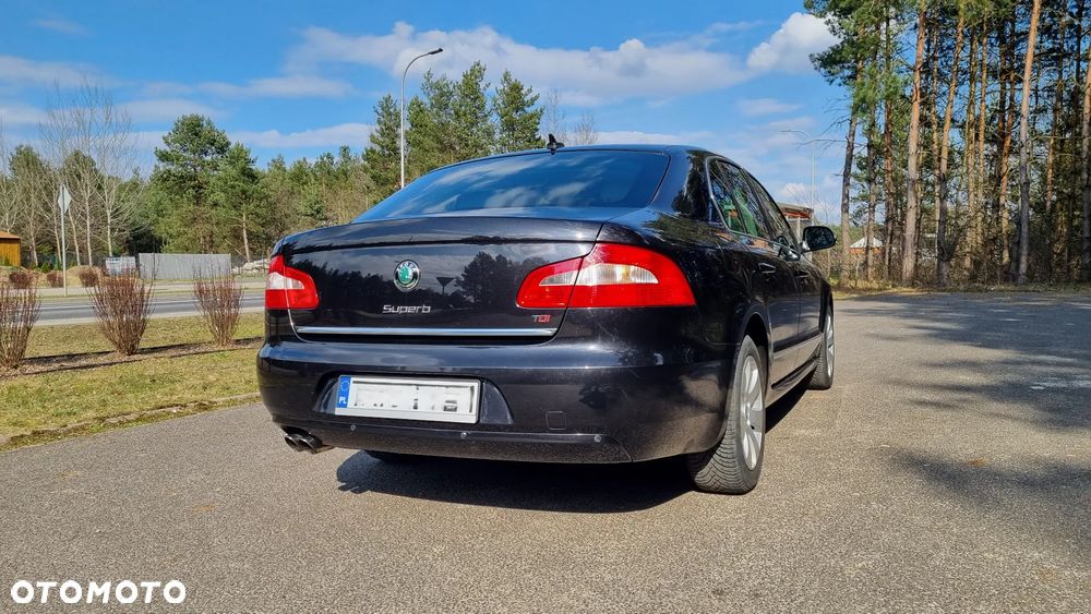 Skoda Superb 2.0 TDI Exclusive - 12