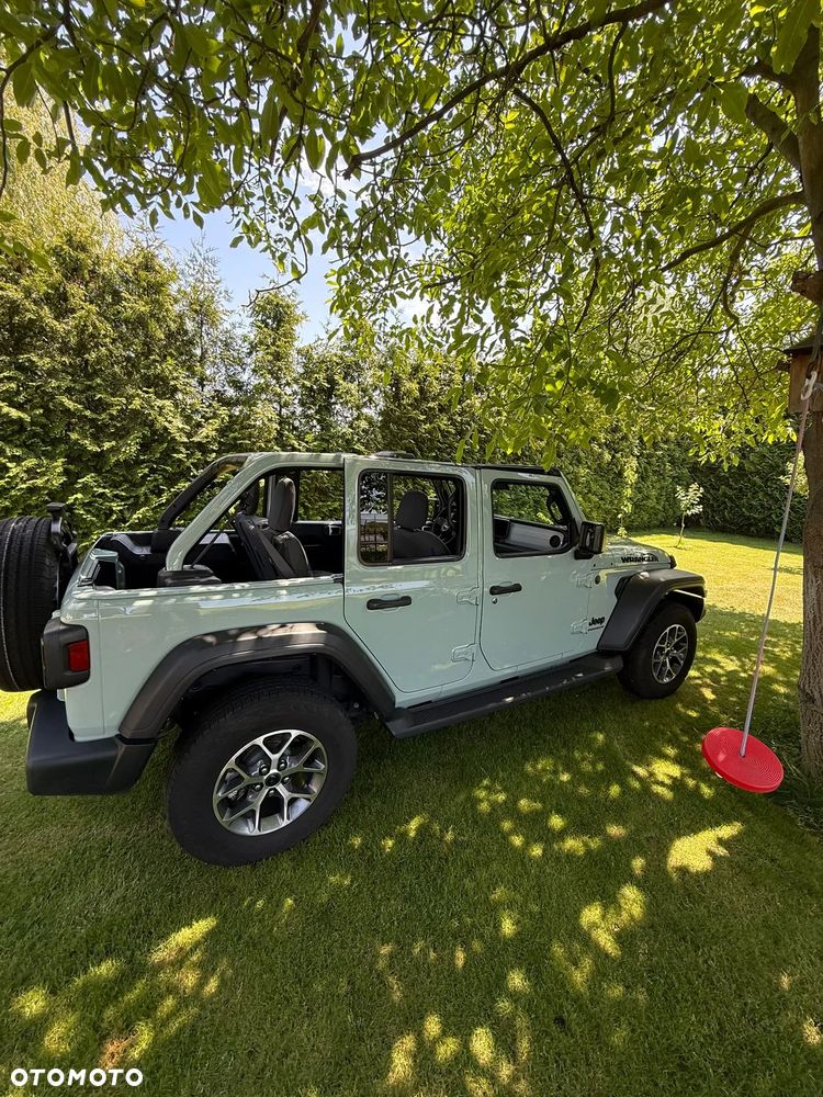 Jeep Wrangler - 3