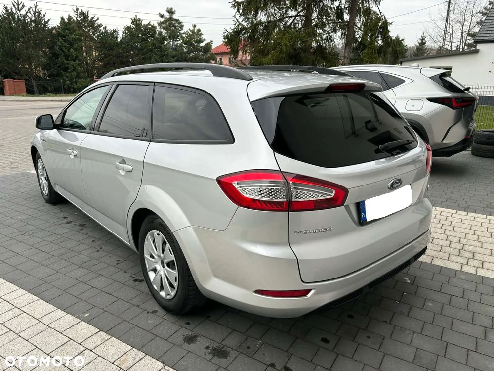 Ford Mondeo 1.6 TDCi Champions Edition - 15