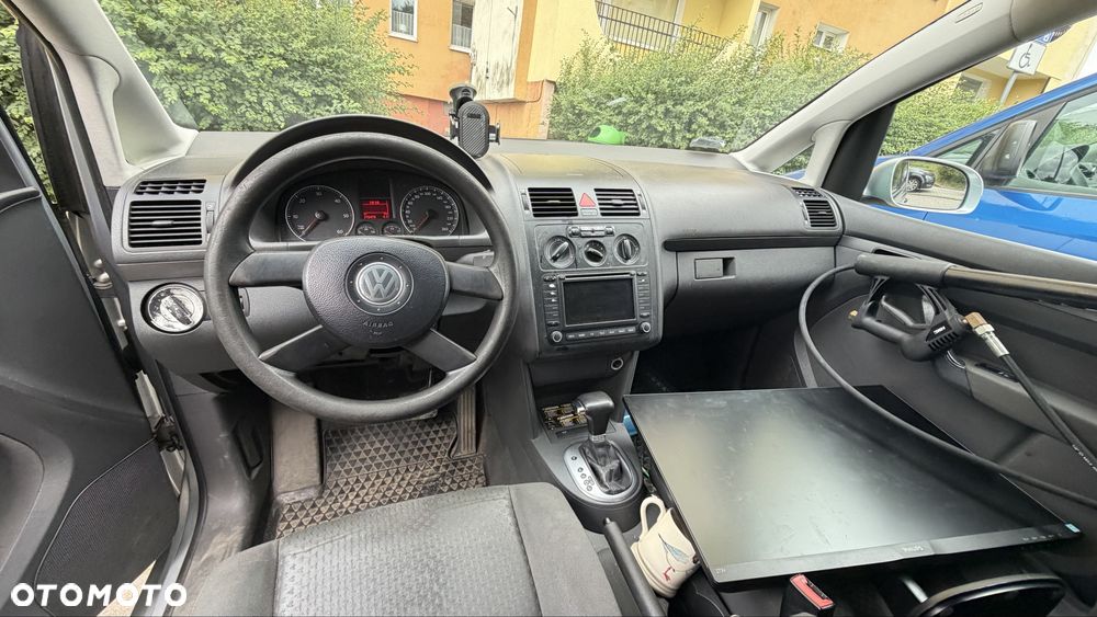 Volkswagen Touran - 7