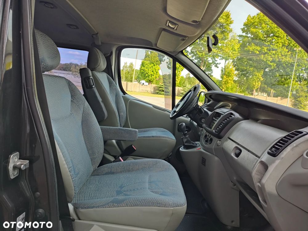 Renault Trafic brygadówka long - 17