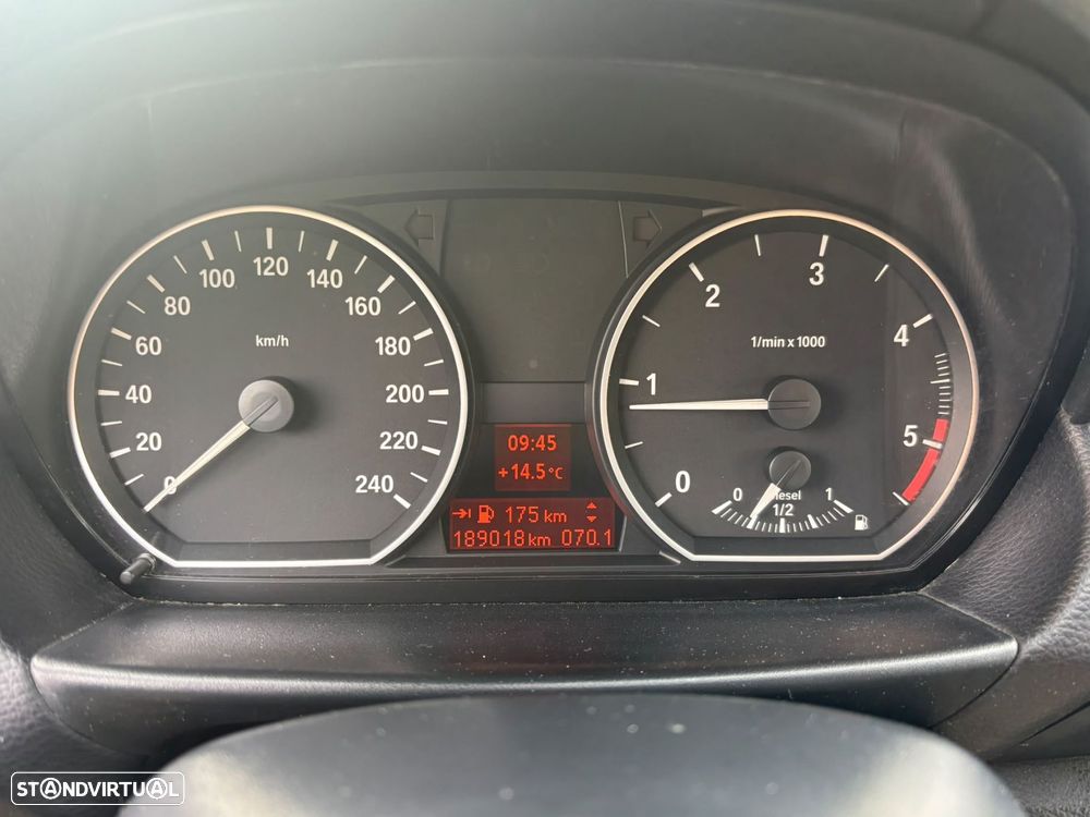 BMW 116 d Urban Line - 32