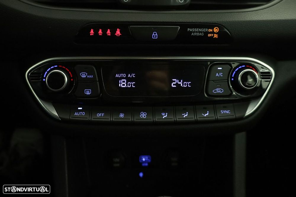 Hyundai i30 1.0 T-GDI Style Plus DCT - 12