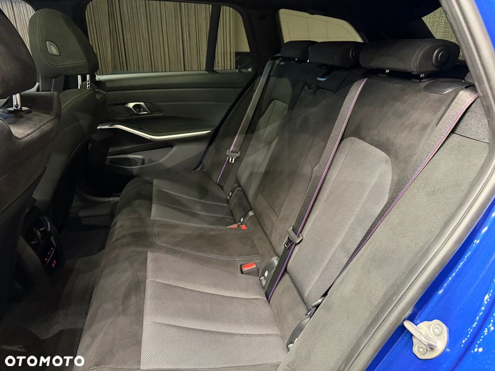 BMW Seria 3 330i xDrive M Sport sport - 16