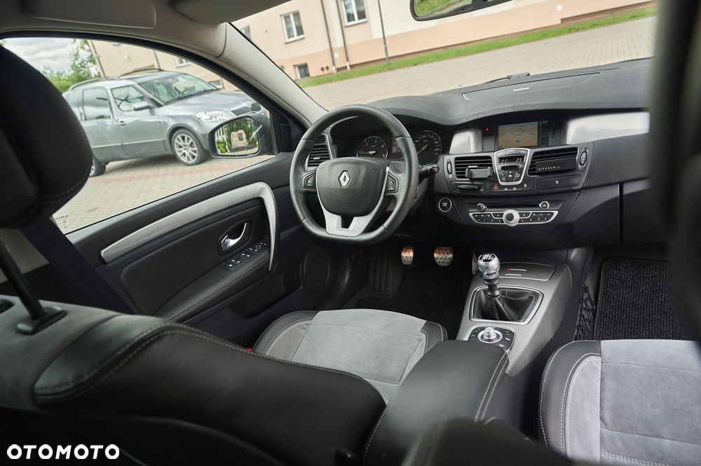 Renault Laguna 2.0 dCi GT - 35