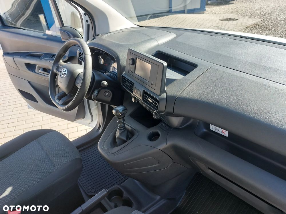 Toyota ProAce - 32