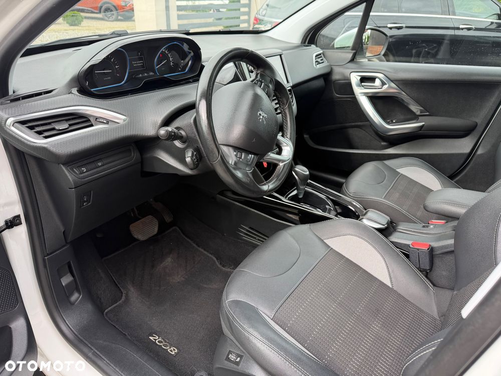 Peugeot 2008 - 6