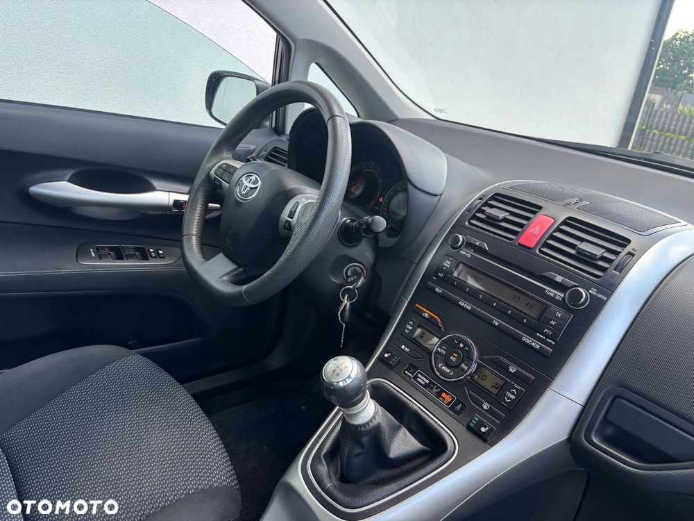 Toyota Auris 1.6 Life+ - 8