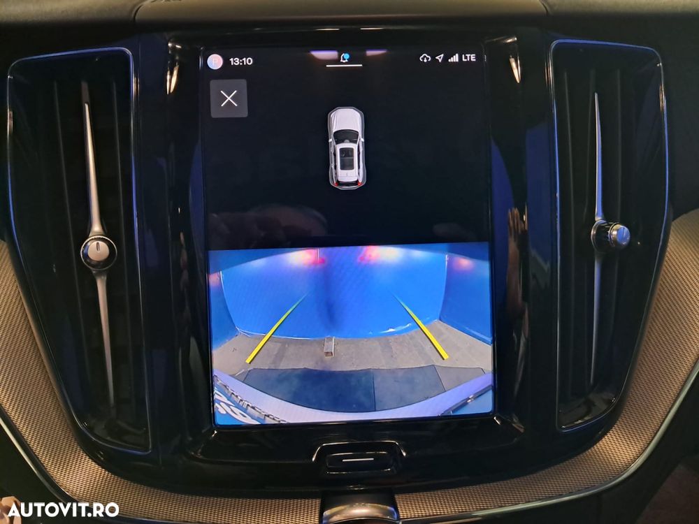 VOLVO XC60 2022 — imagine 24
