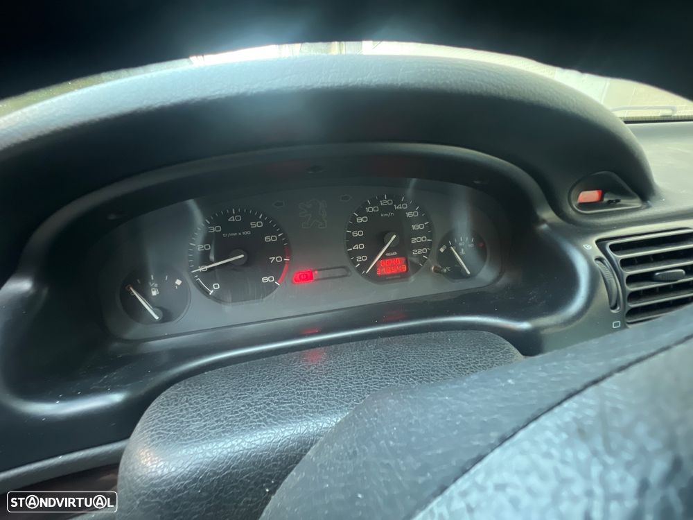 Peugeot 406 1.8 ST - 12