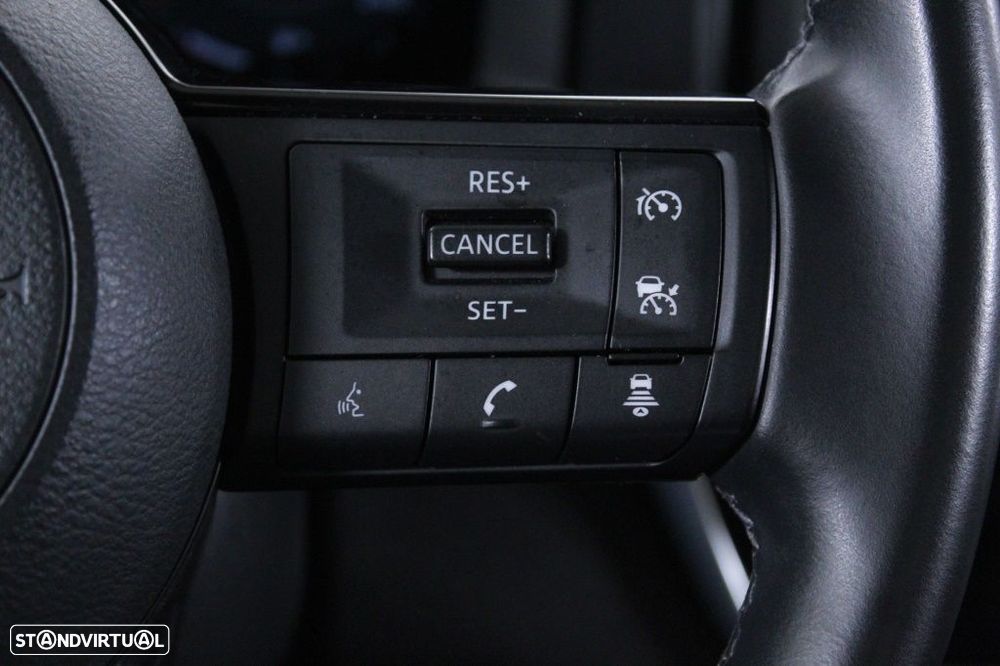 Nissan Qashqai 1.3 DIG-T N-Connecta LED+SKY - 23