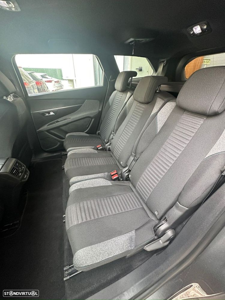 Peugeot 5008 1.2 PureTech Allure EAT8 - 10