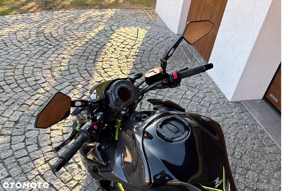 Kawasaki Z 900 - 23