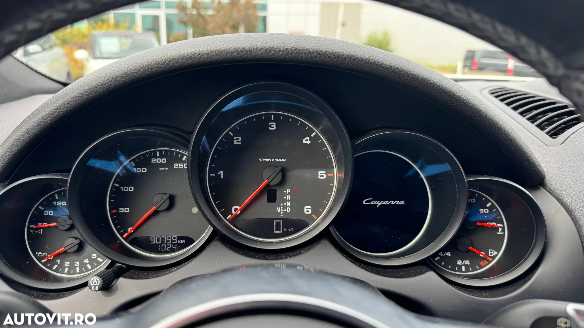Porsche Cayenne 3.0 L V6 - 5