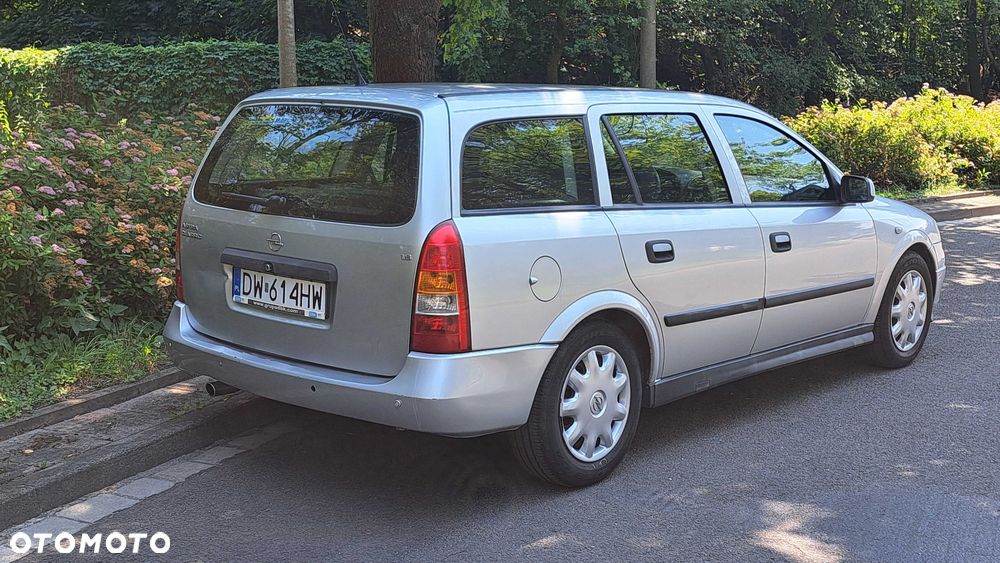 Opel Astra - 4