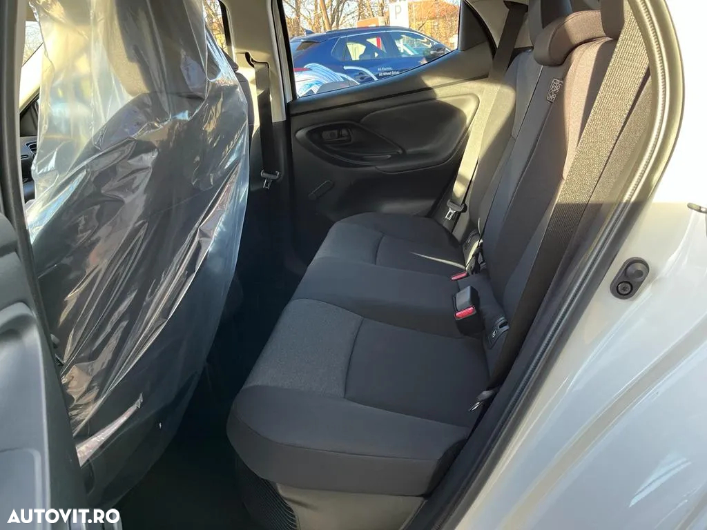 Toyota Yaris 1.5 VVT-i HSD Eco - 7