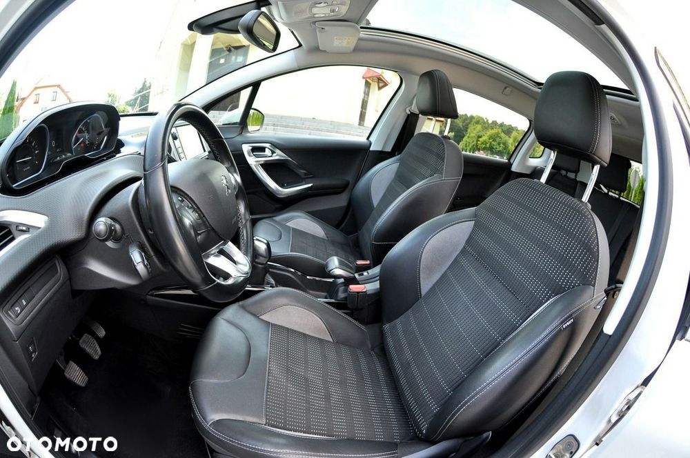 Peugeot 2008 1.2 VTi Allure - 14