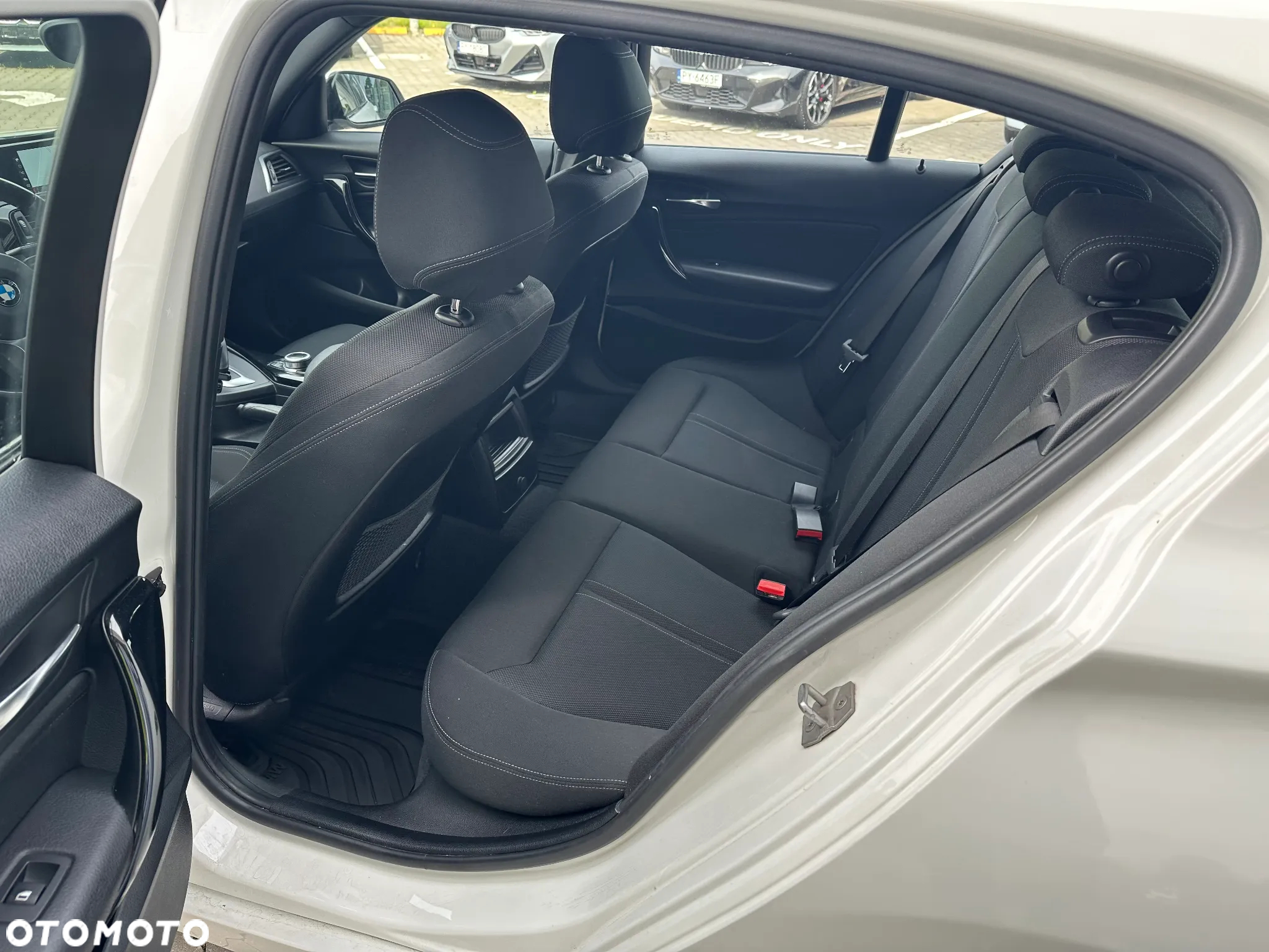 BMW Seria 1 118i Sport Line - 10