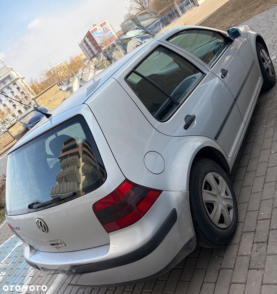 Volkswagen Golf 1.4 Basis - 3