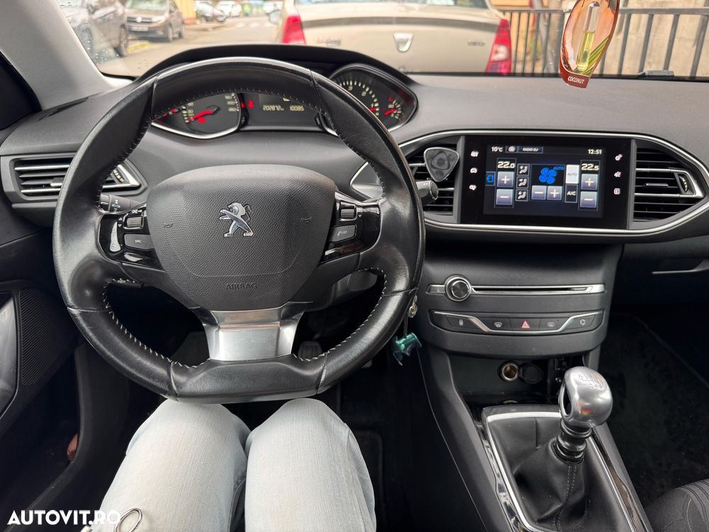 Peugeot 308 - 7