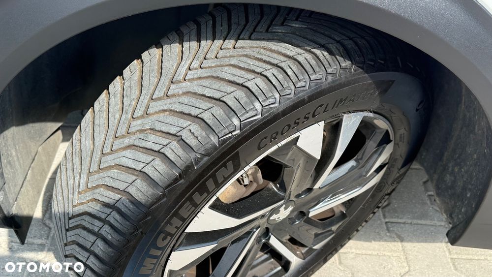 Peugeot 2008 1.5 BlueHDi Allure S&S EAT8 - 10