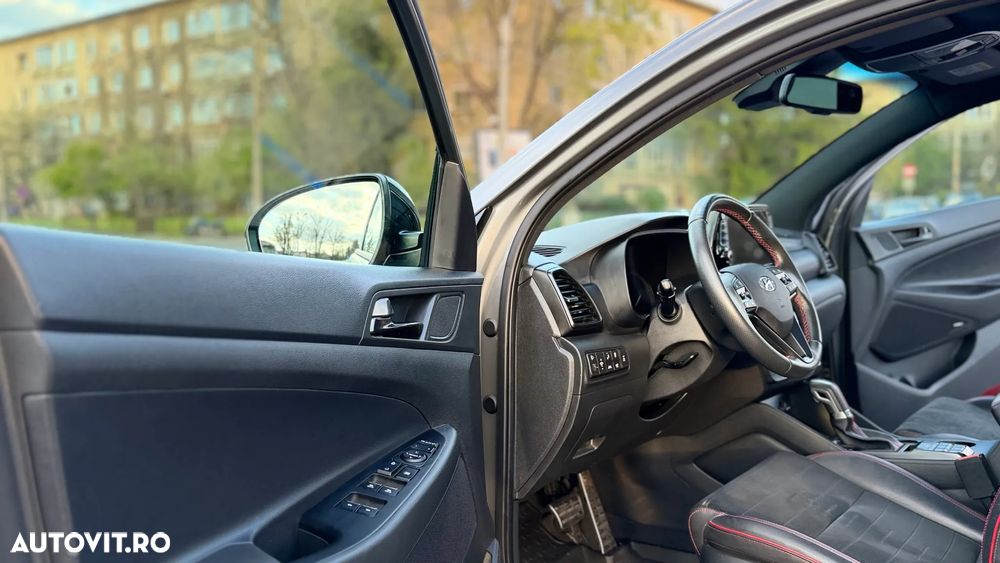 Hyundai Tucson blue 2.0 CRDi 4WD Aut. N Line - 11