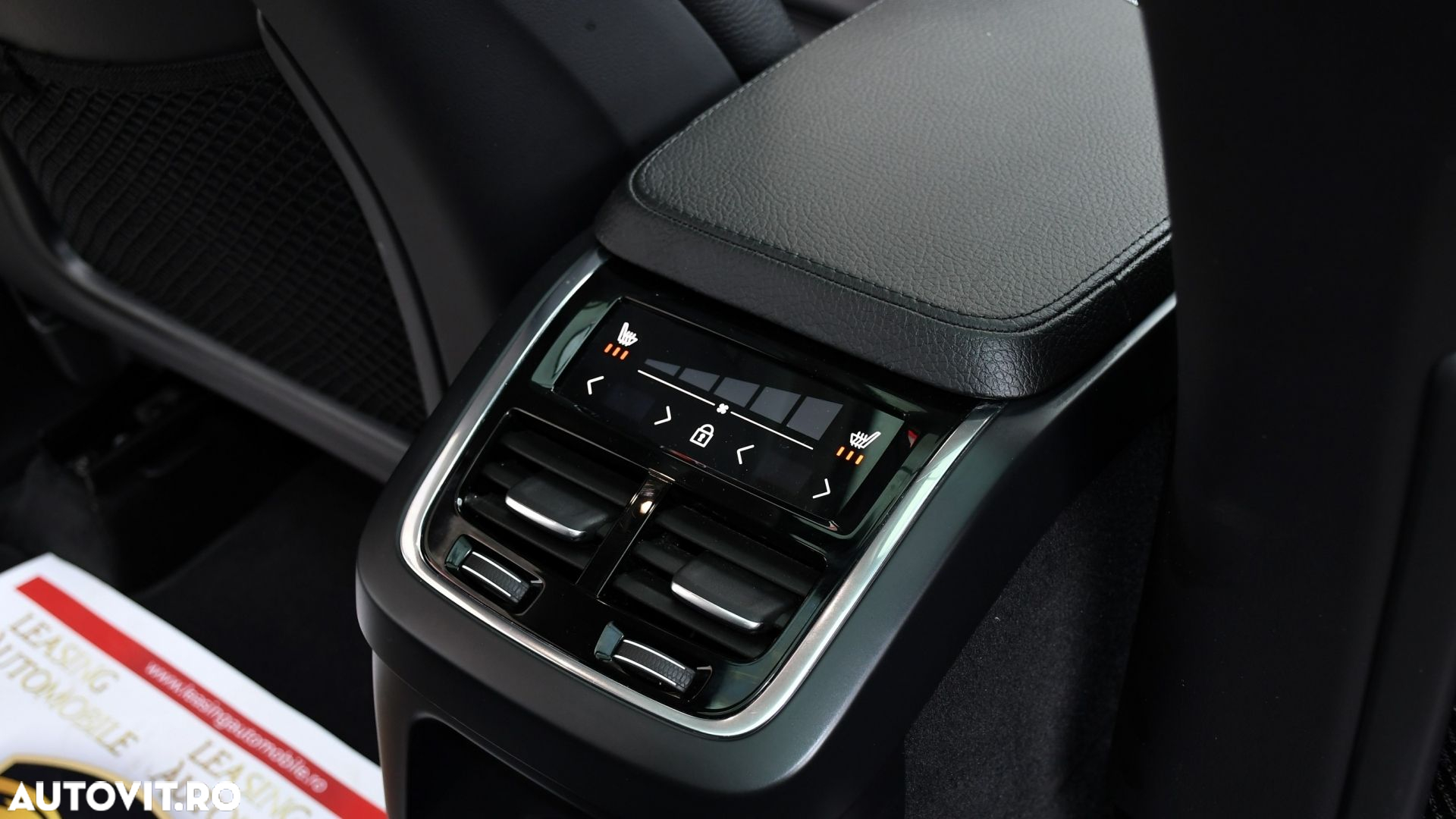 Volvo XC 90 T8 eAWD Momentum Pro - 23