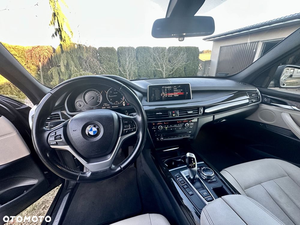 BMW X5 xDrive25d - 17