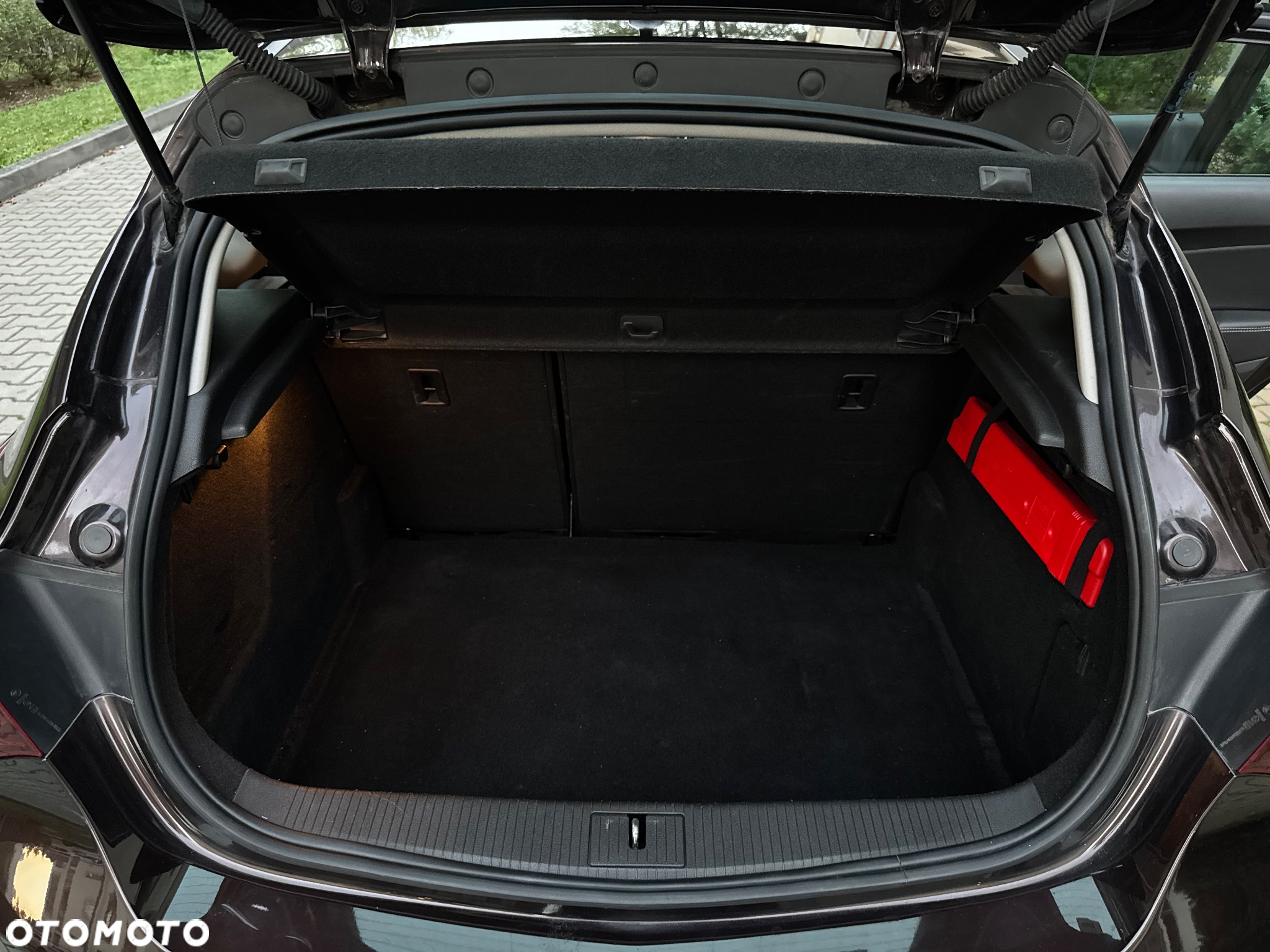 Opel Astra IV 1.4 T Cosmo - 23