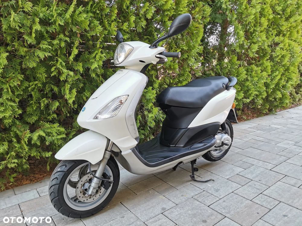 Piaggio FLY - 4