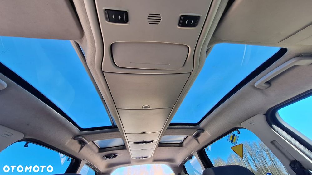 Ford Galaxy 2.0 TDCi Ghia - 10