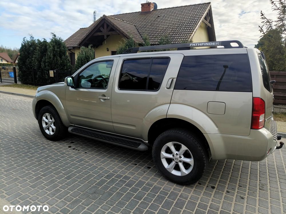 Nissan Pathfinder 2.5 DCi SE - 5
