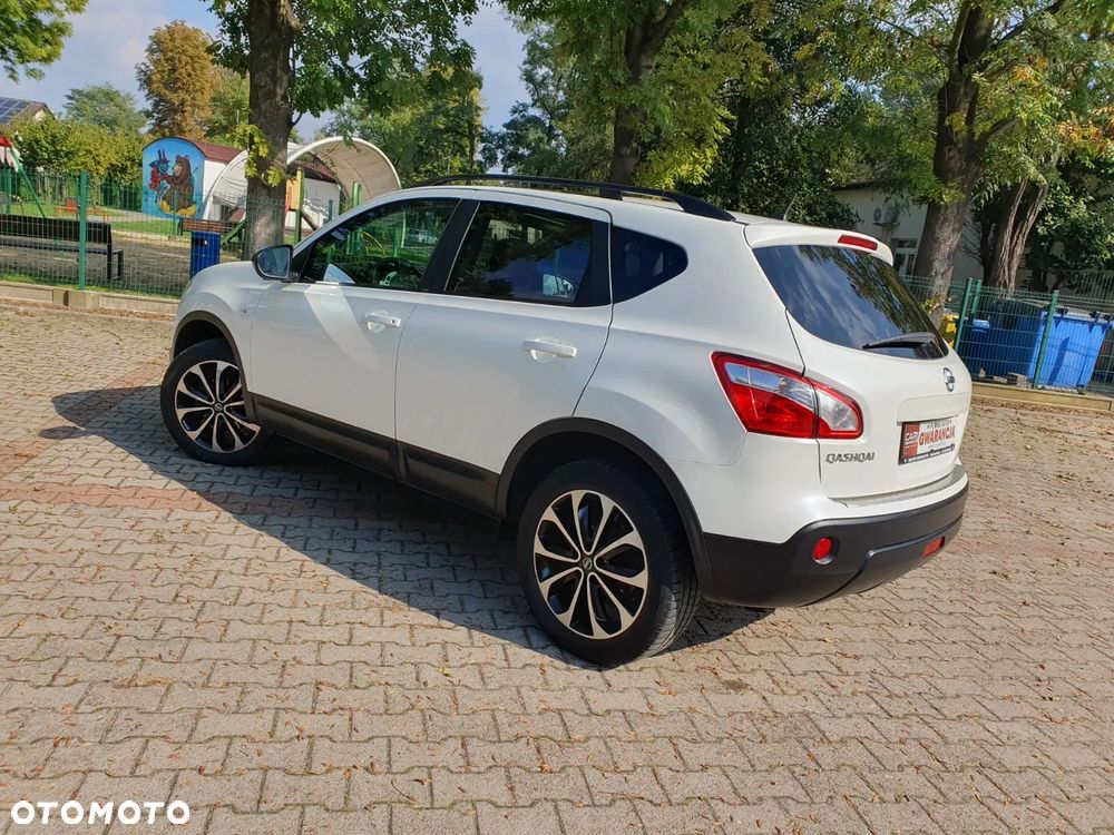 Nissan Qashqai 1.6 360 - 22