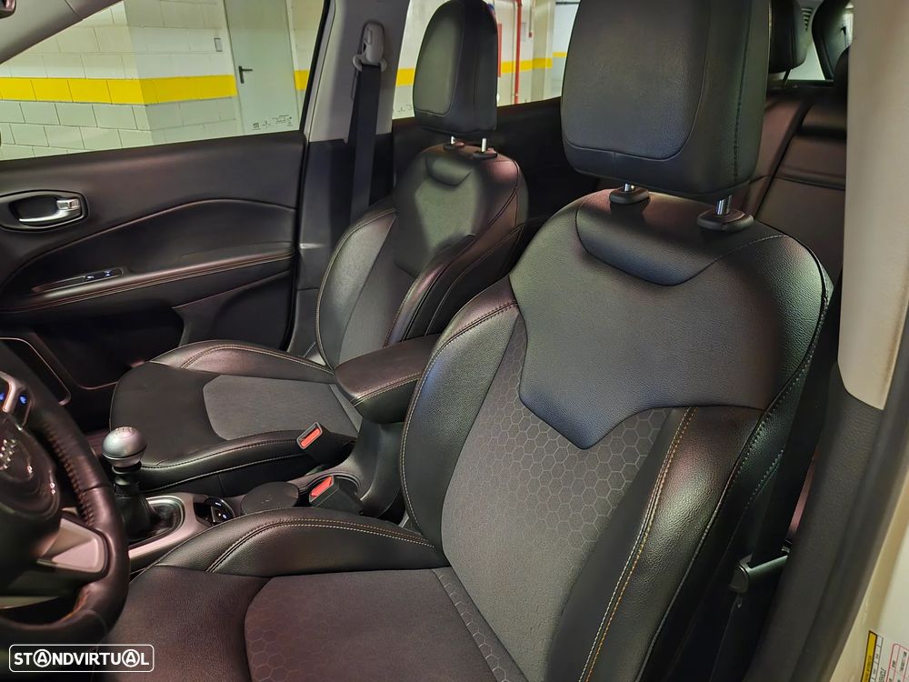 Jeep Compass 1.6 M-Jet Limited - 36