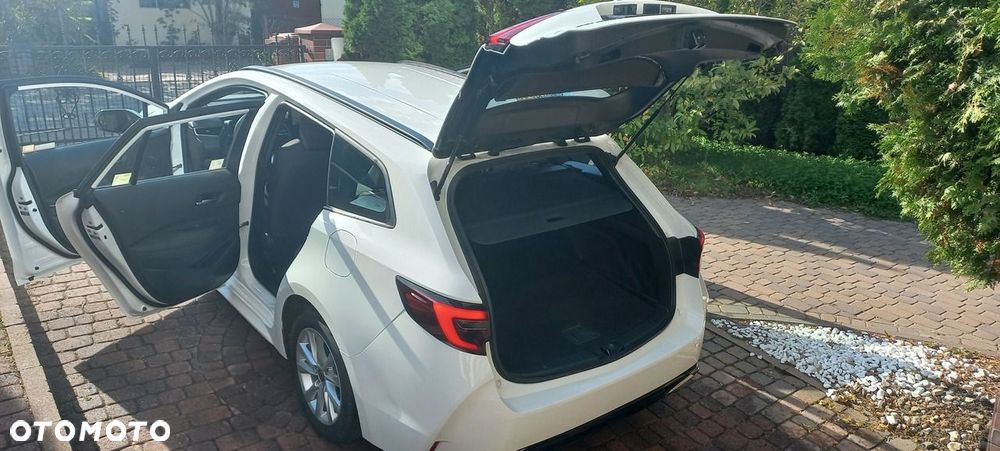 Toyota Corolla 1.8 Hybrid Comfort - 36