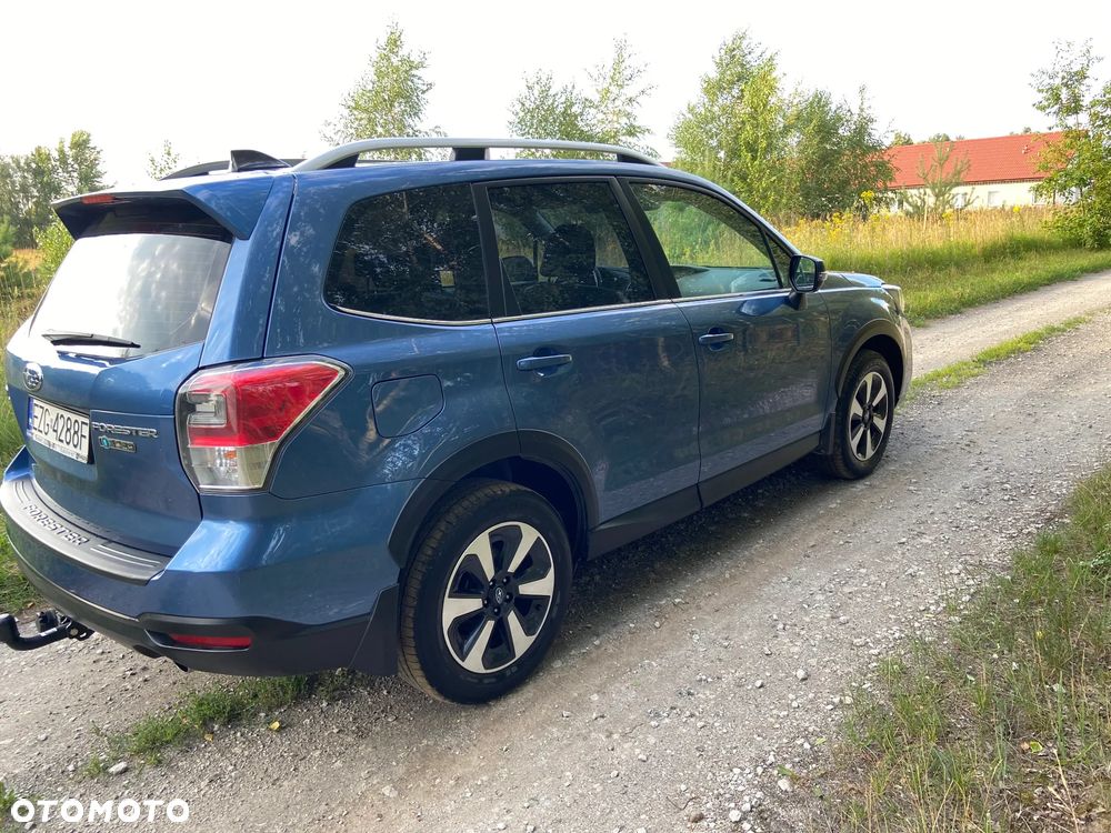 Subaru Forester 2.0 i Exclusive (EyeSight) Lineartronic - 4