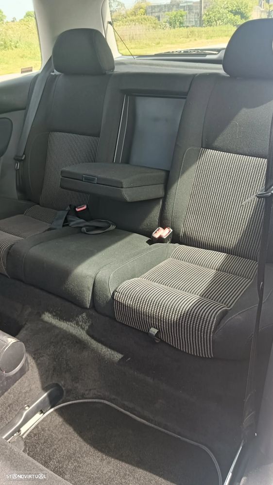 VW Golf 1.9 TDi Highline - 18