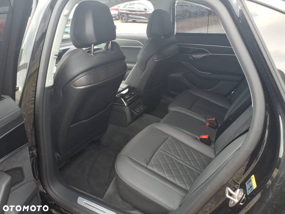 Audi A8 - 11