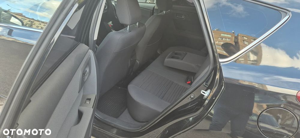 Toyota Auris 1.6 Premium - 9